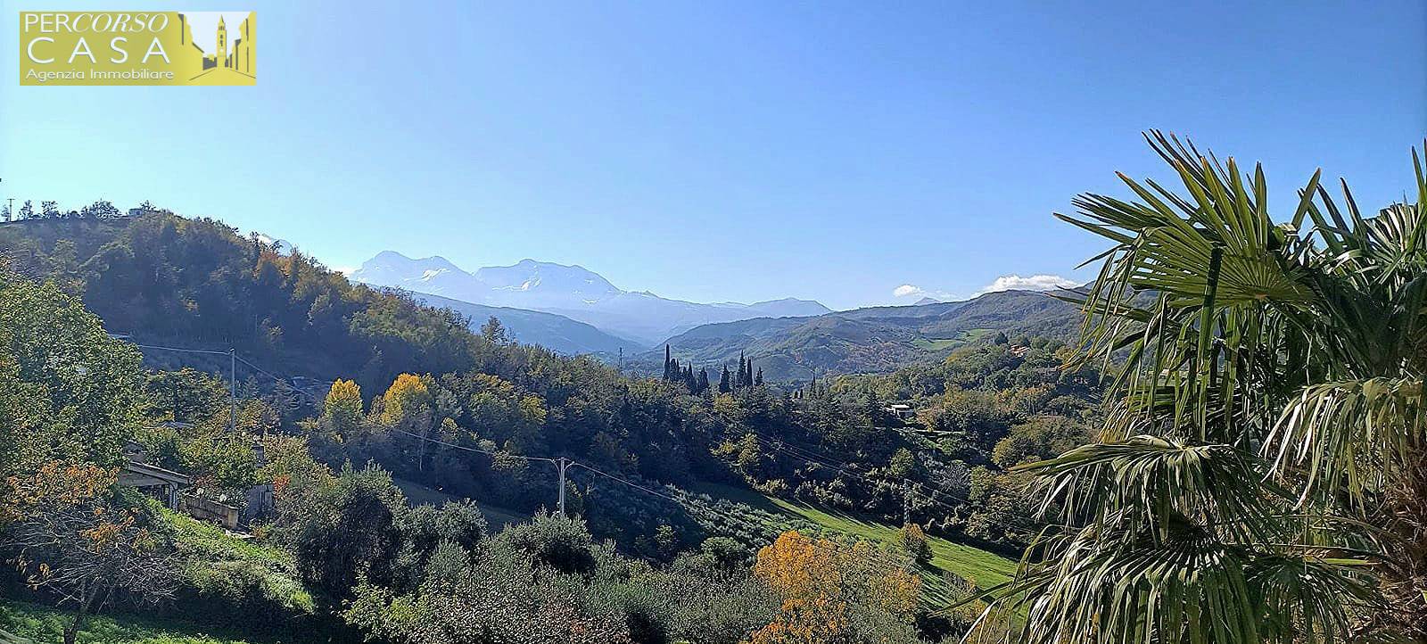 Casa indipendente in vendita a Teramo, Rocciano
