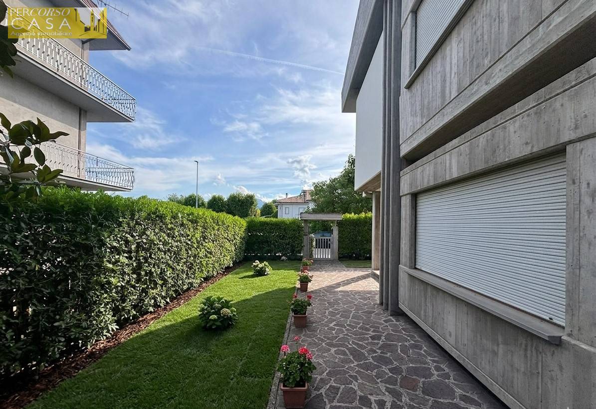 Villa in vendita a Sant'Egidio alla Vibrata