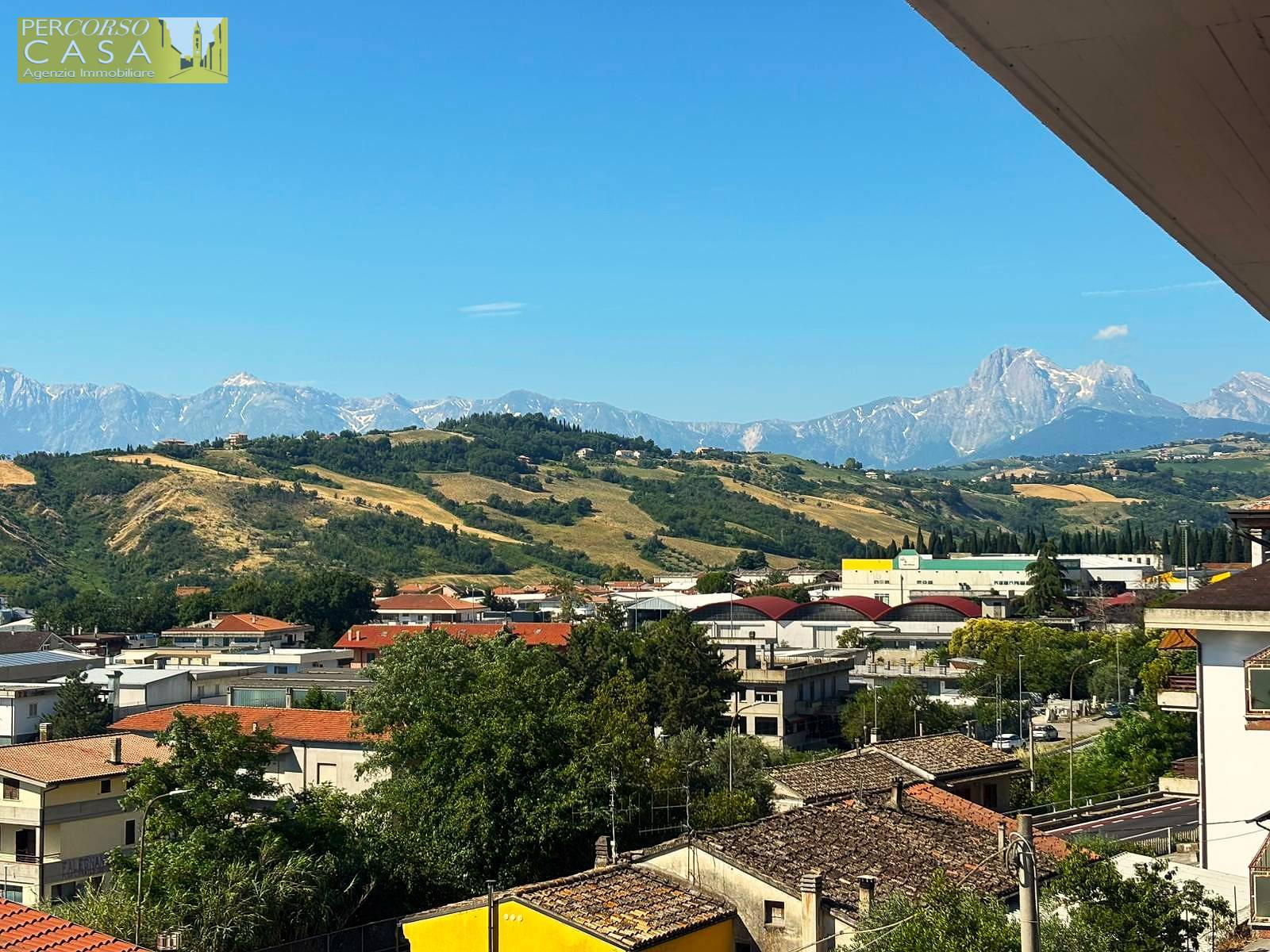 Appartamento in vendita a Teramo, Villa Pavone