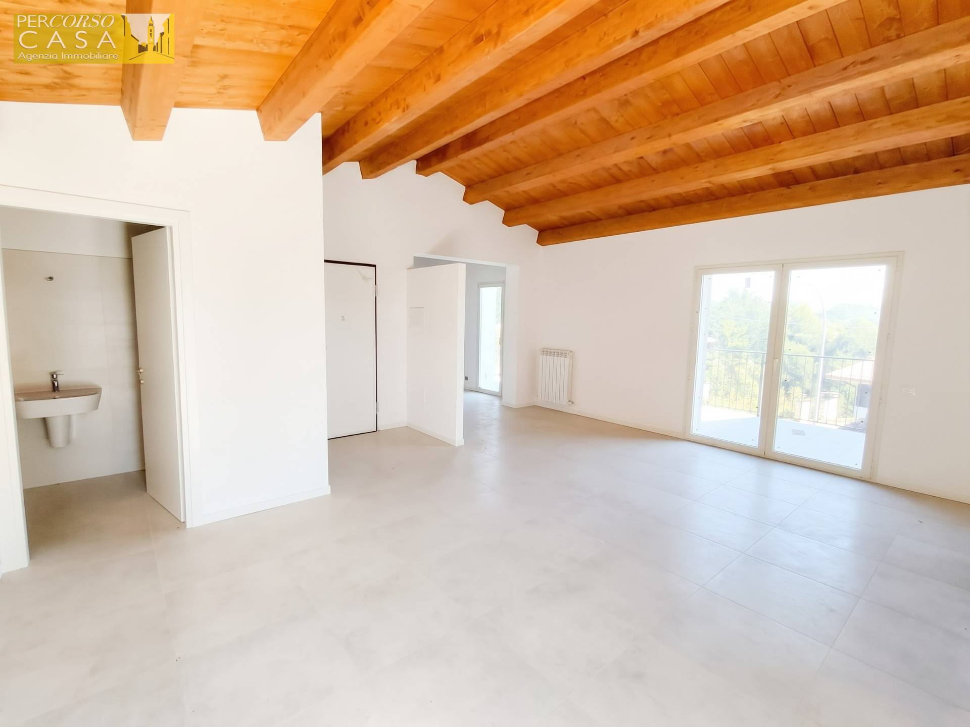 Appartamento in vendita a Torricella Sicura