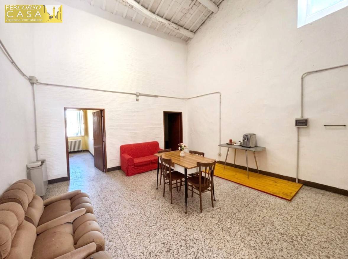 Appartamento Indipendente in vendita a Sant'Omero, Garrufo