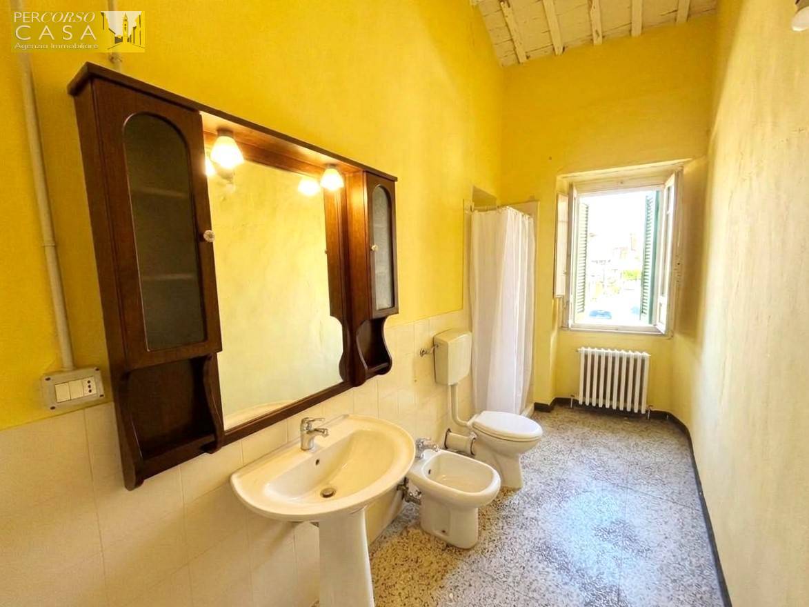 Appartamento Indipendente in vendita a Sant'Omero, Garrufo