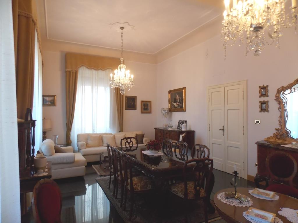 Appartamento in vendita a San Benedetto del Tronto, Centro