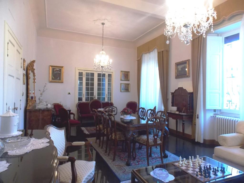 Appartamento in vendita a San Benedetto del Tronto, Centro