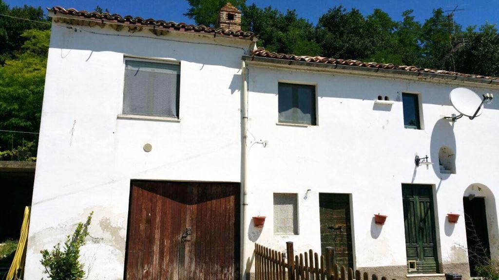 CASA COLONICA in vendita a Montottone