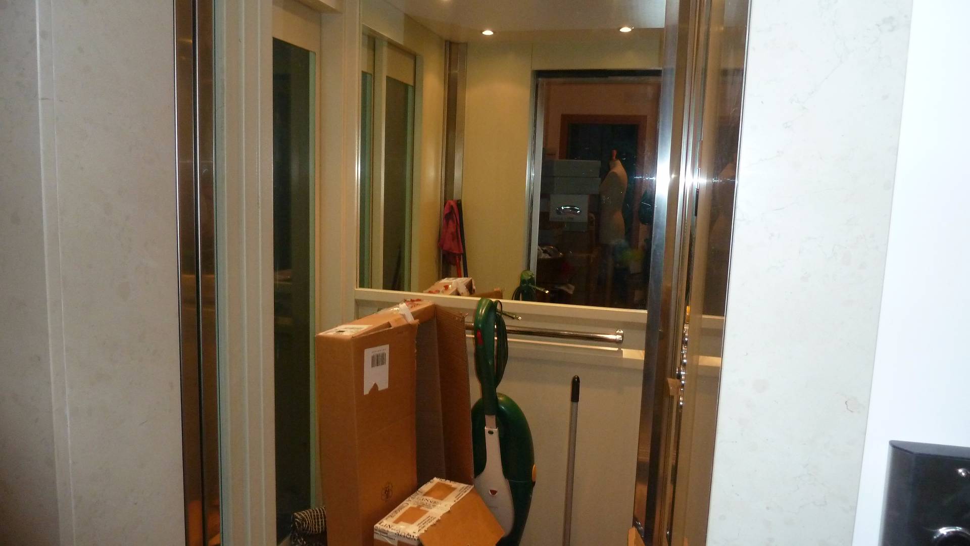 IMMOBILE POLIVALENTE in affitto a San Benedetto del Tronto, Centro