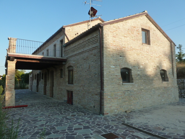 CASA COLONICA in vendita a Acquaviva Picena, Casarica