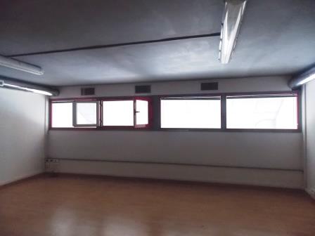 Locale commerciale in vendita a San Benedetto del Tronto, Porto D'Ascoli Centro