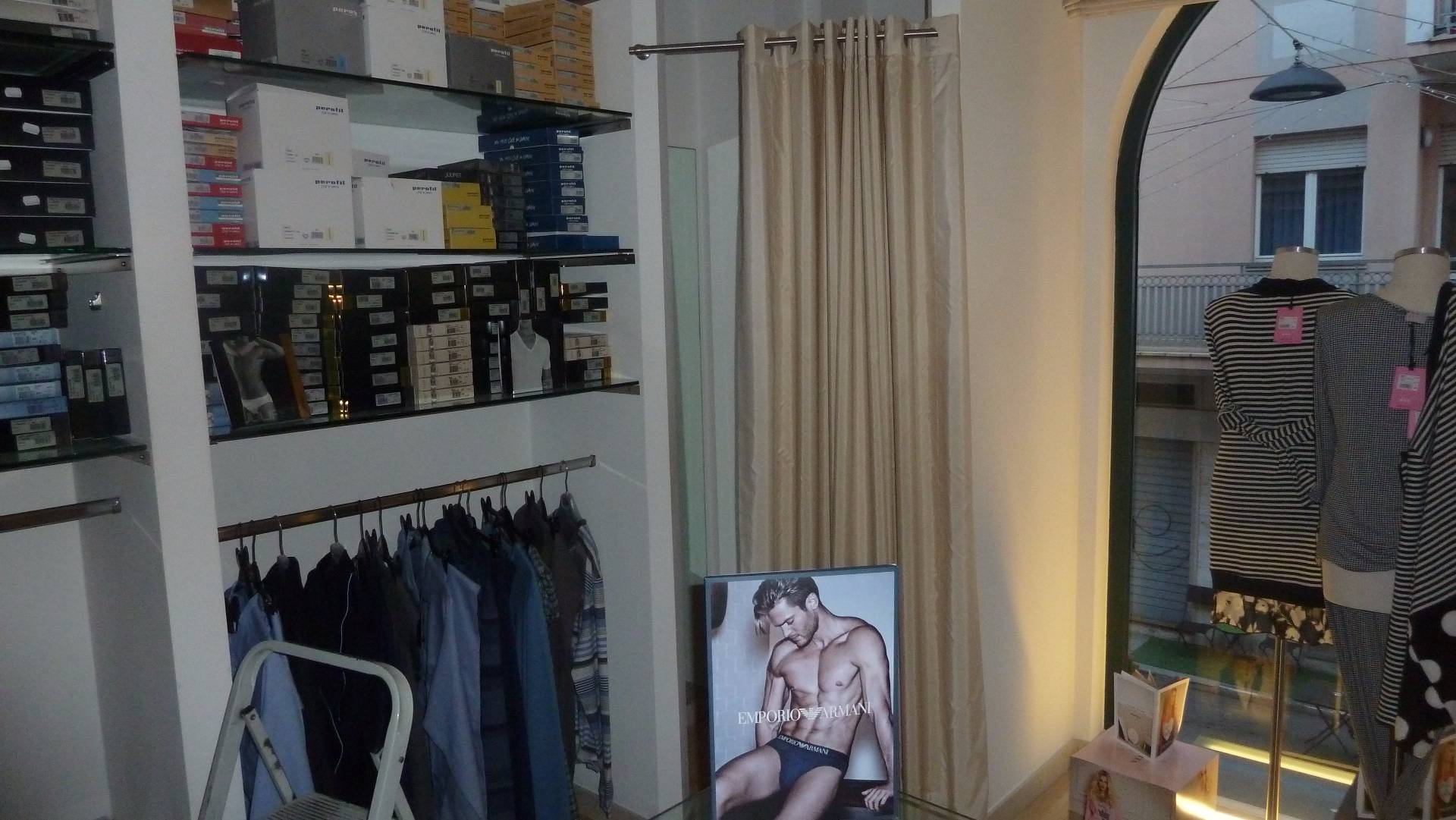 IMMOBILE POLIVALENTE in affitto a San Benedetto del Tronto, Centro