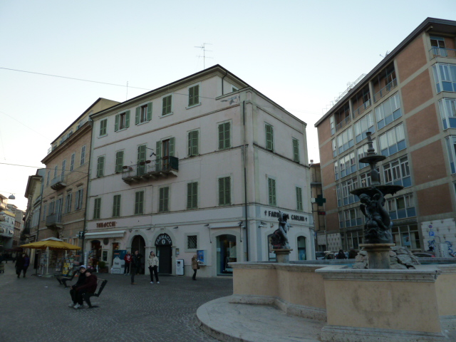Appartamento in vendita con terrazzo a San Benedetto del Tronto - centro - 01