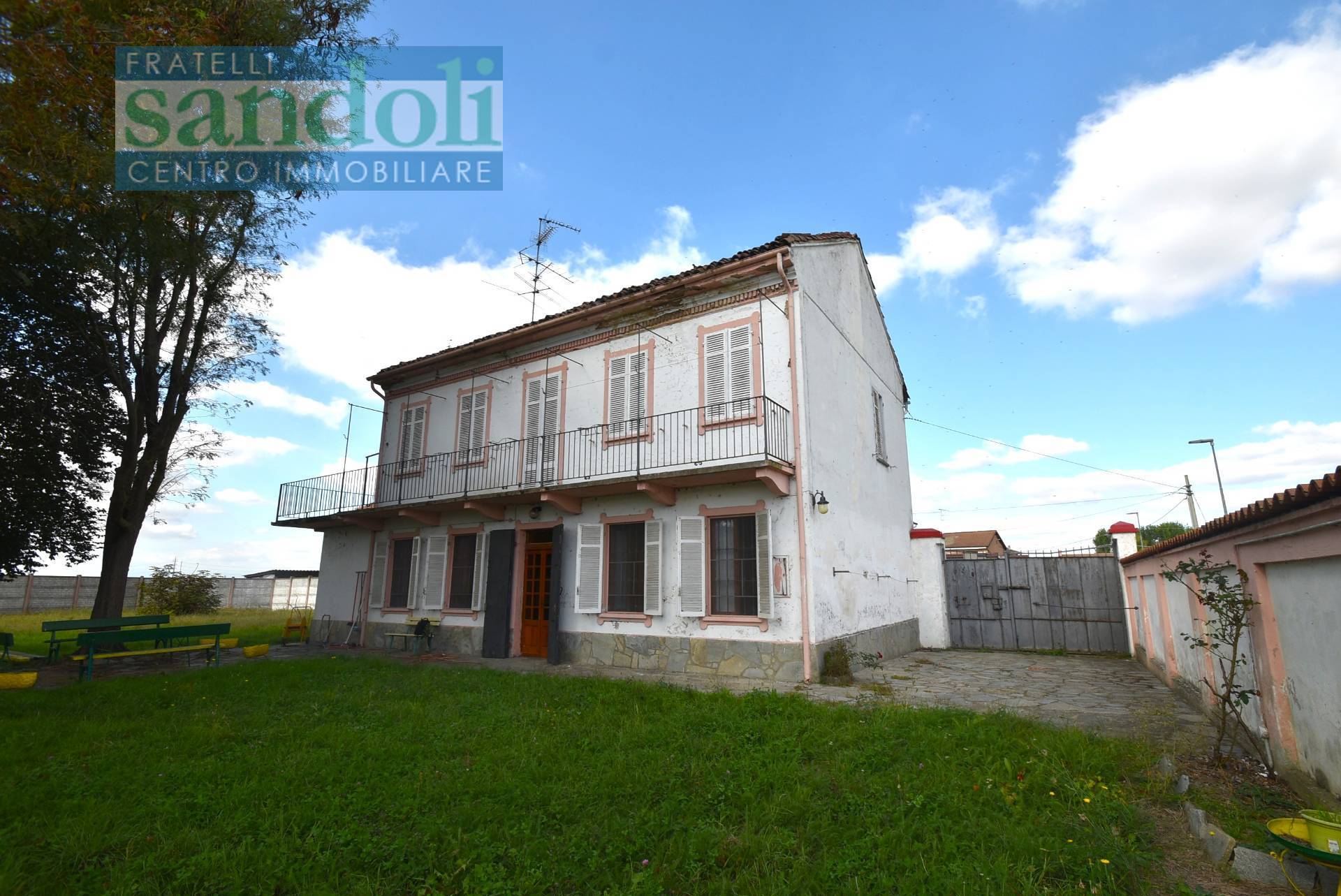 Casa indipendente con terrazzo a Desana