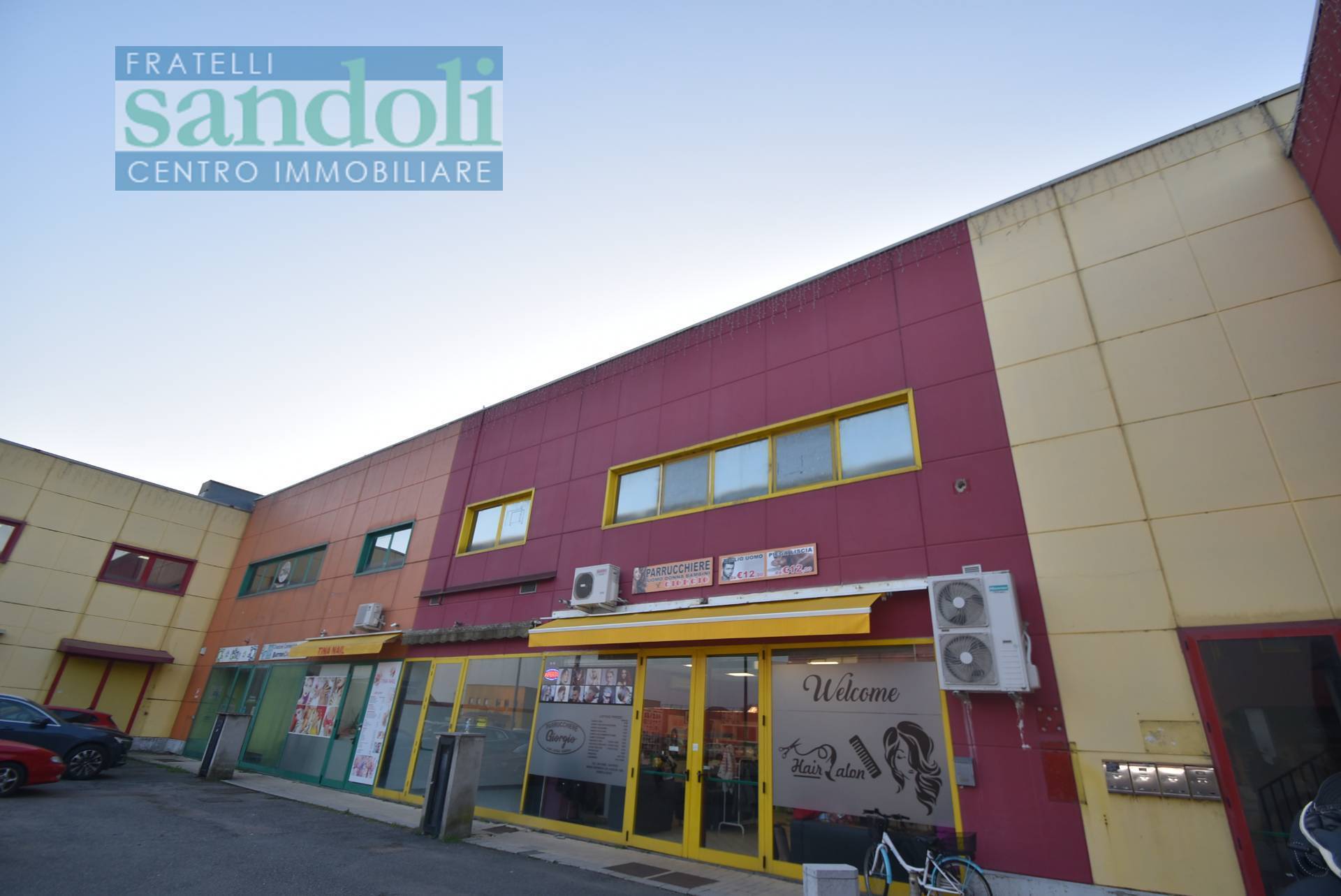 Ufficio in vendita a Santhi