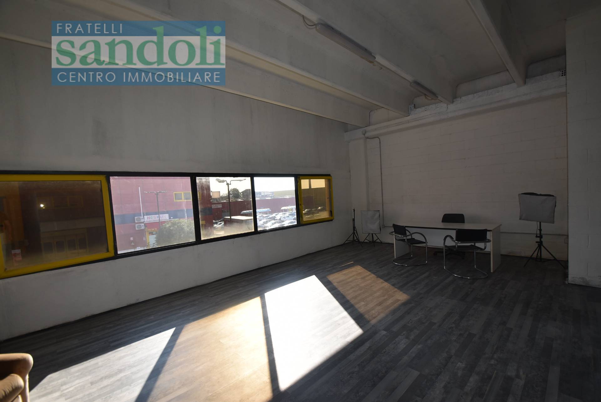 Ufficio in vendita a Santhi