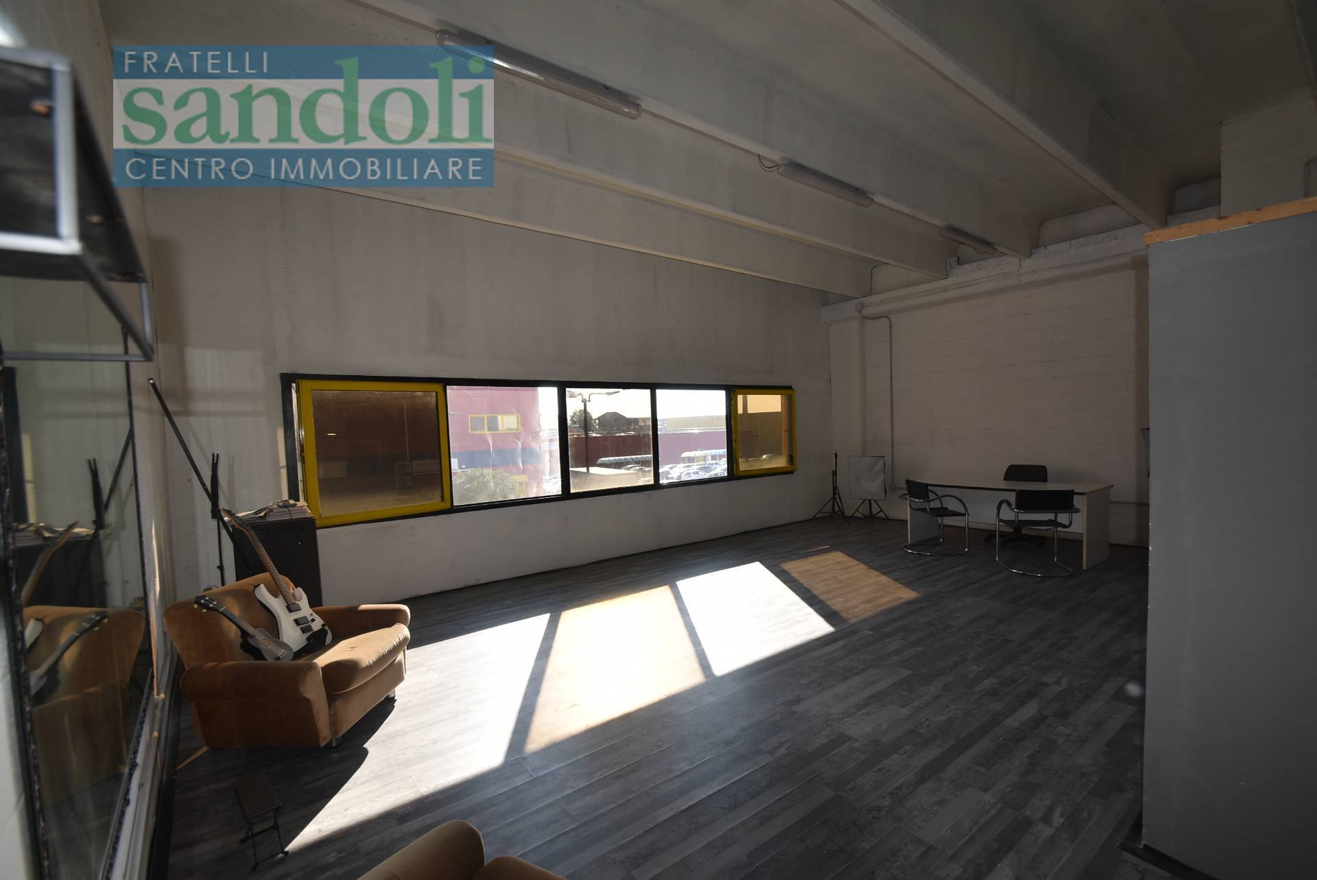 Ufficio in vendita a Santhi