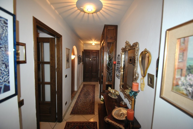 Appartamento in vendita a Vercelli, Centro