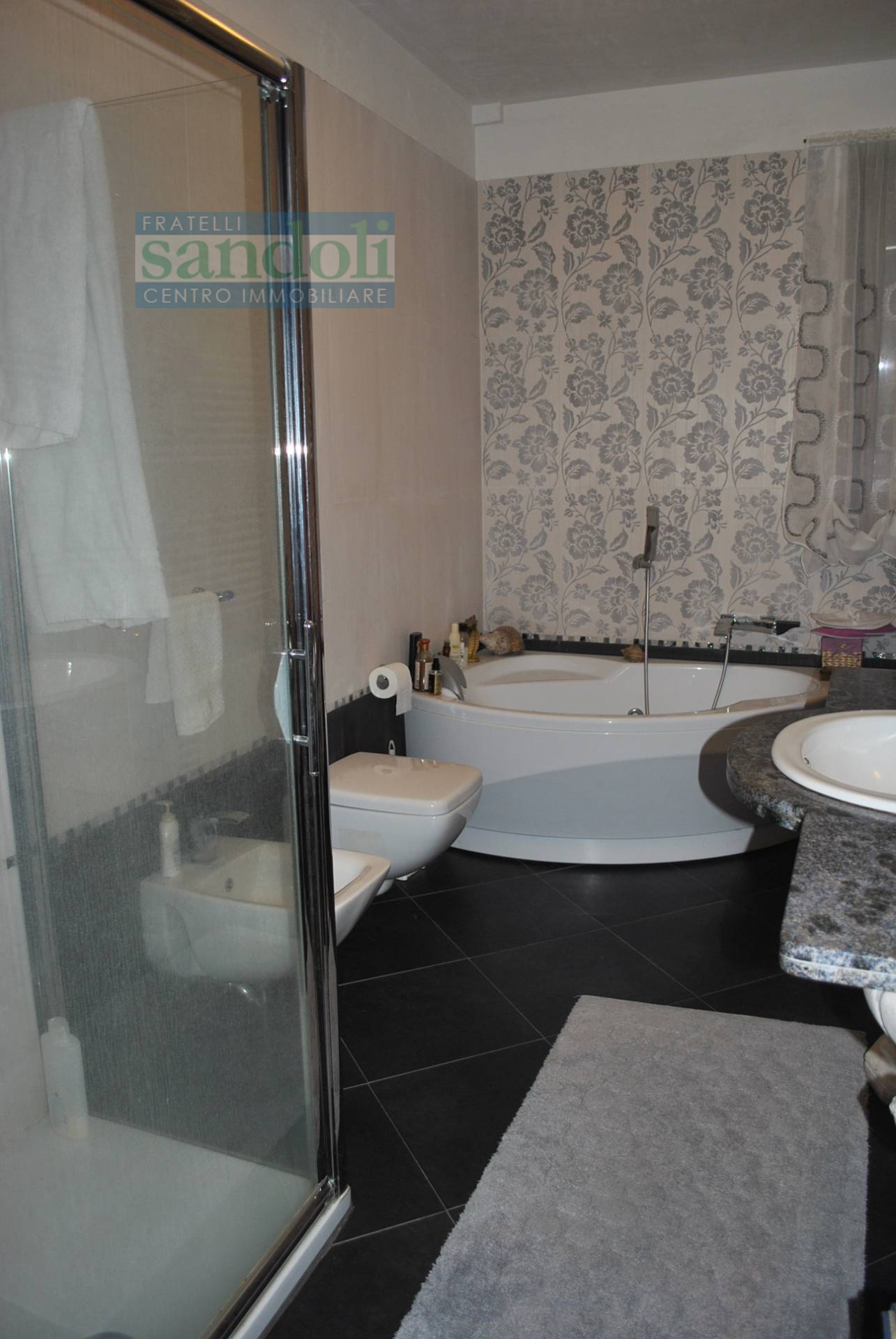 Indipendente in vendita a Caresanablot, Paesi