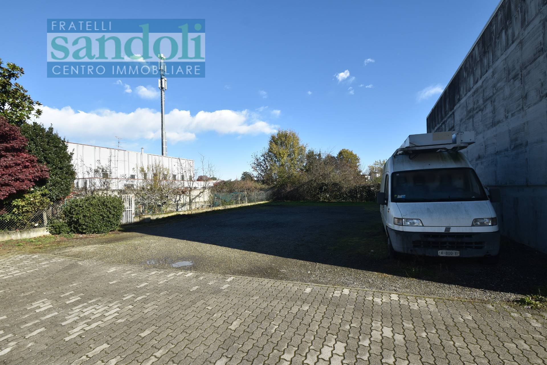 Capannone in vendita a Vercelli, Porta Torino