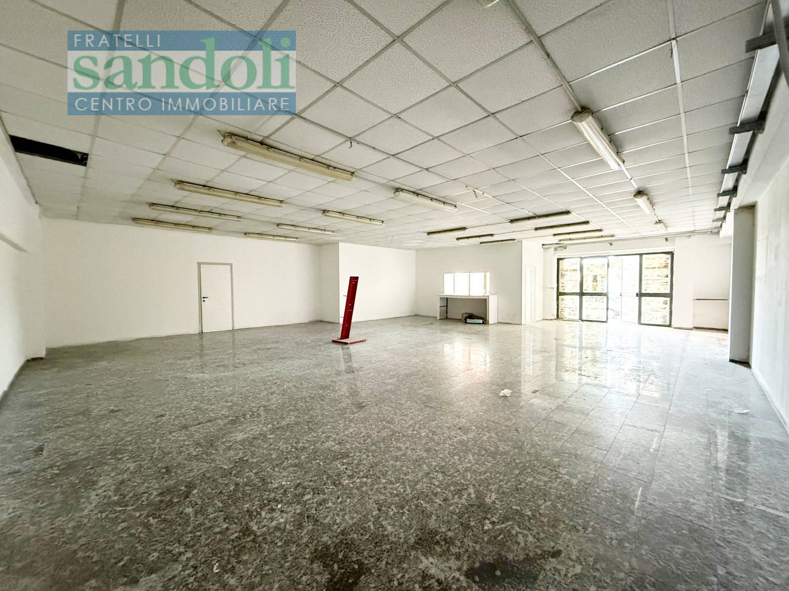 Capannone in affitto a Caresanablot, Paesi