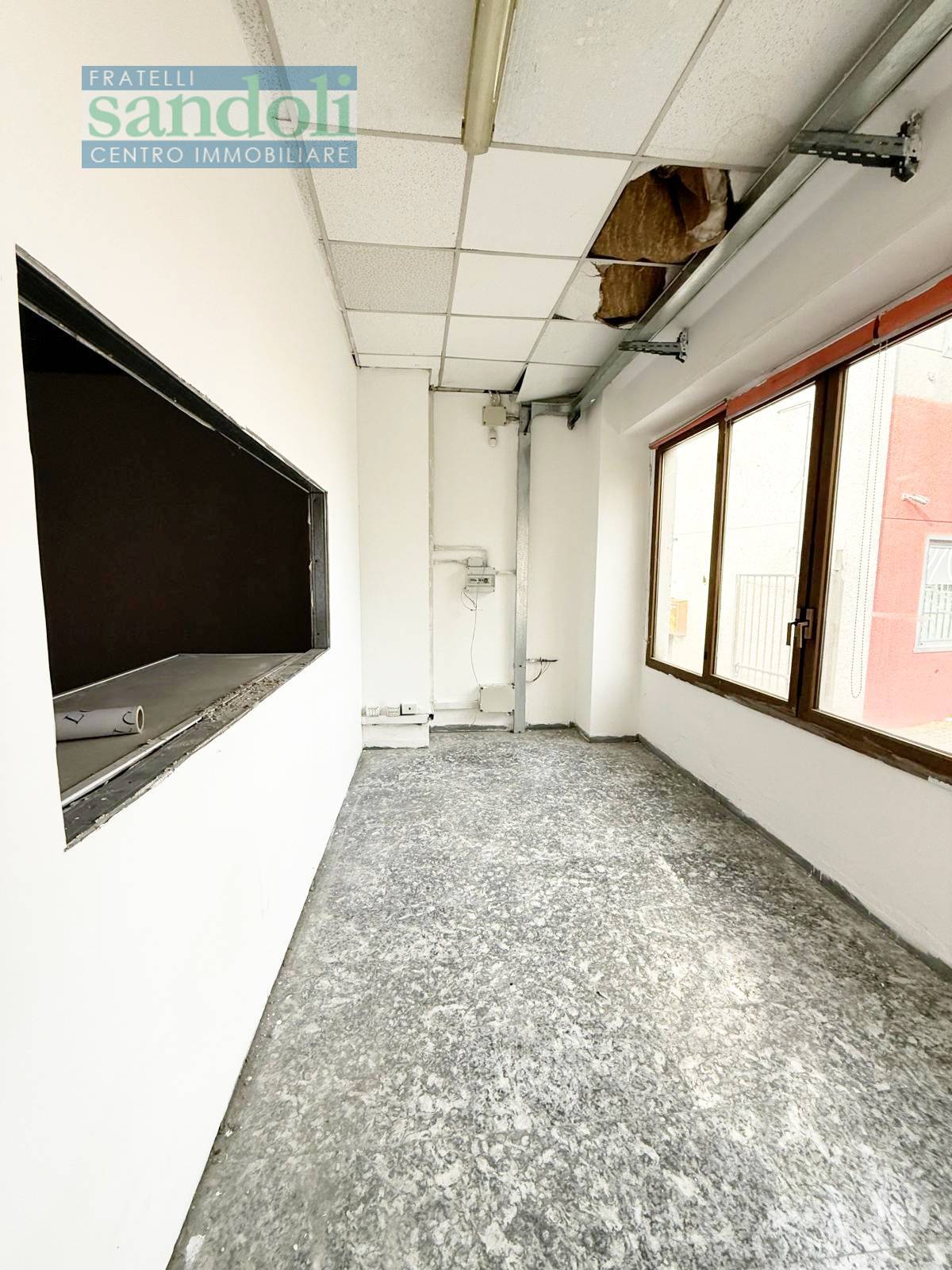 Capannone in affitto a Caresanablot, Paesi