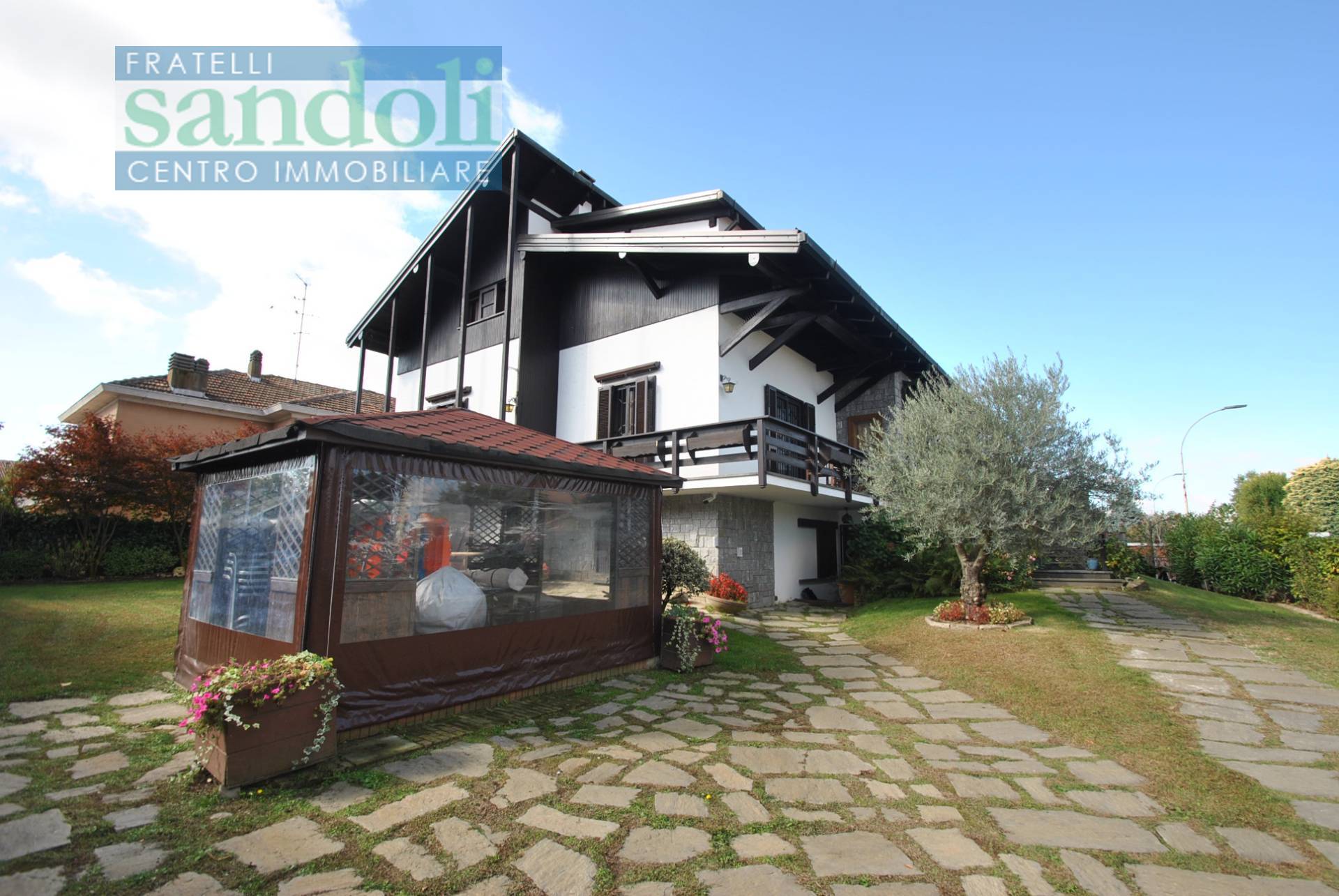 Indipendente in vendita a Palestro, Paesi