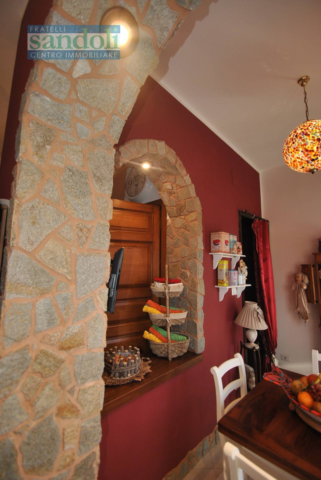 Indipendente in vendita a Palestro, Paesi