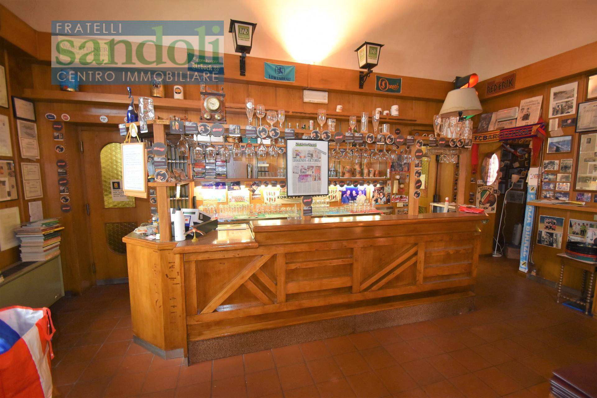 Locale commerciale in vendita a Vercelli, Stazione