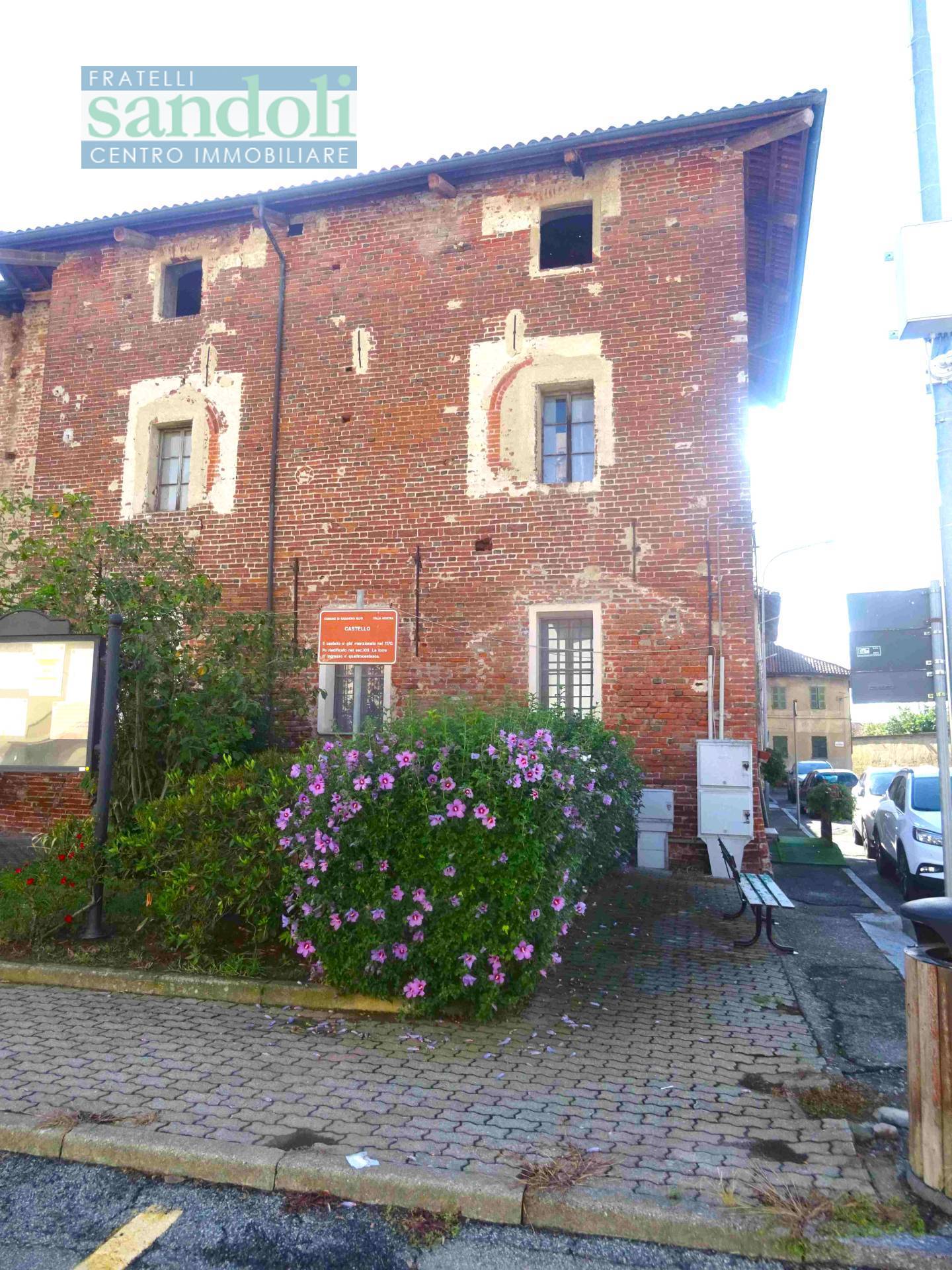 Castello in vendita a Casanova Elvo