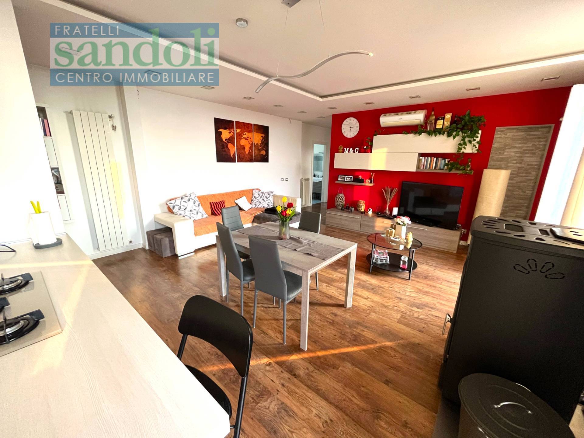 Appartamento in vendita a Palestro, Paesi