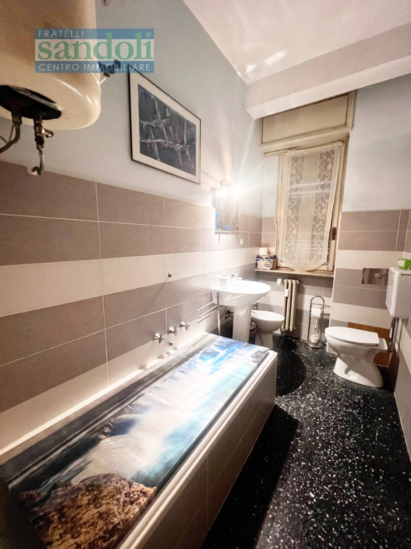 Ufficio in affitto a Vercelli, Centro