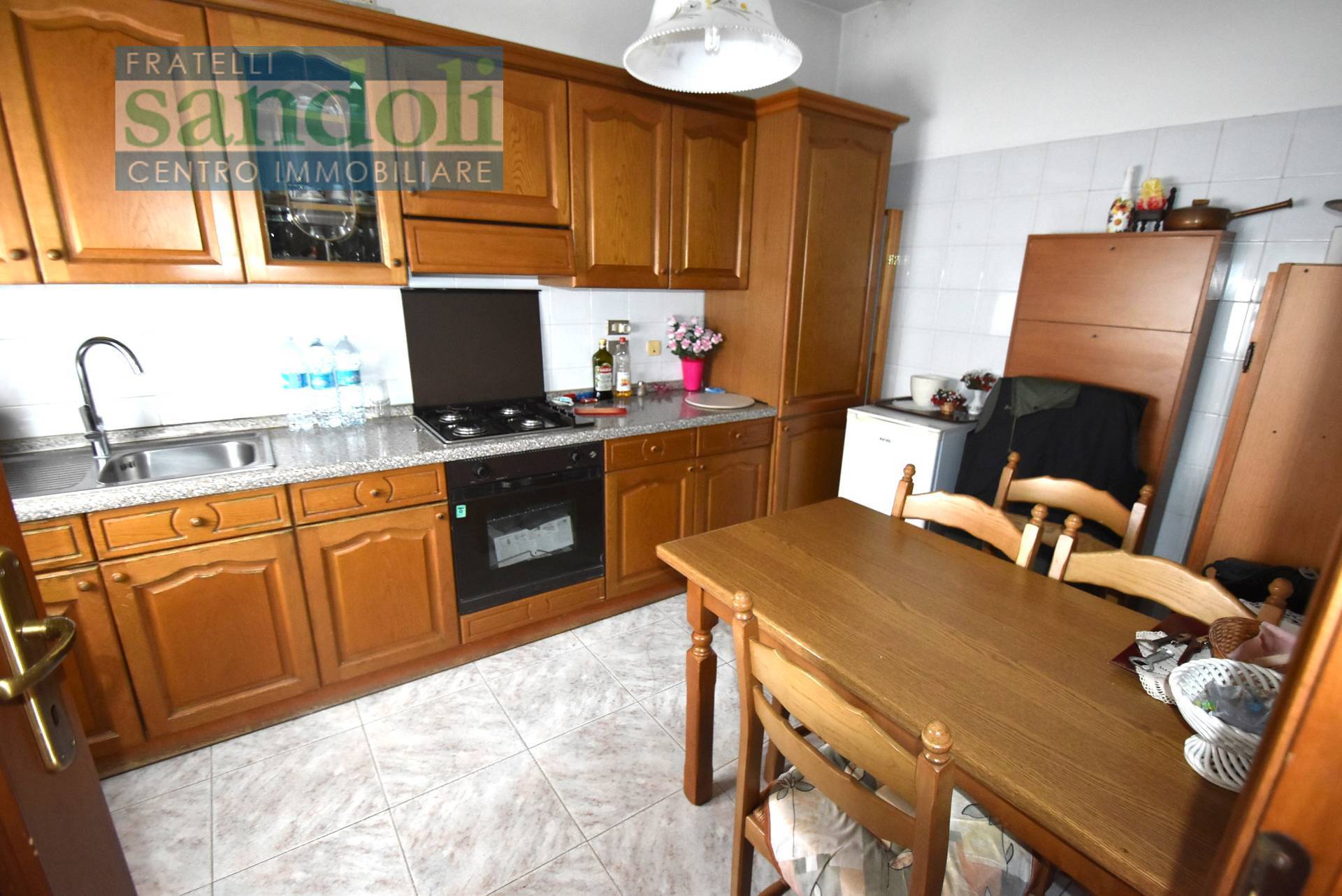 Indipendente in vendita a Vercelli, Semicentro