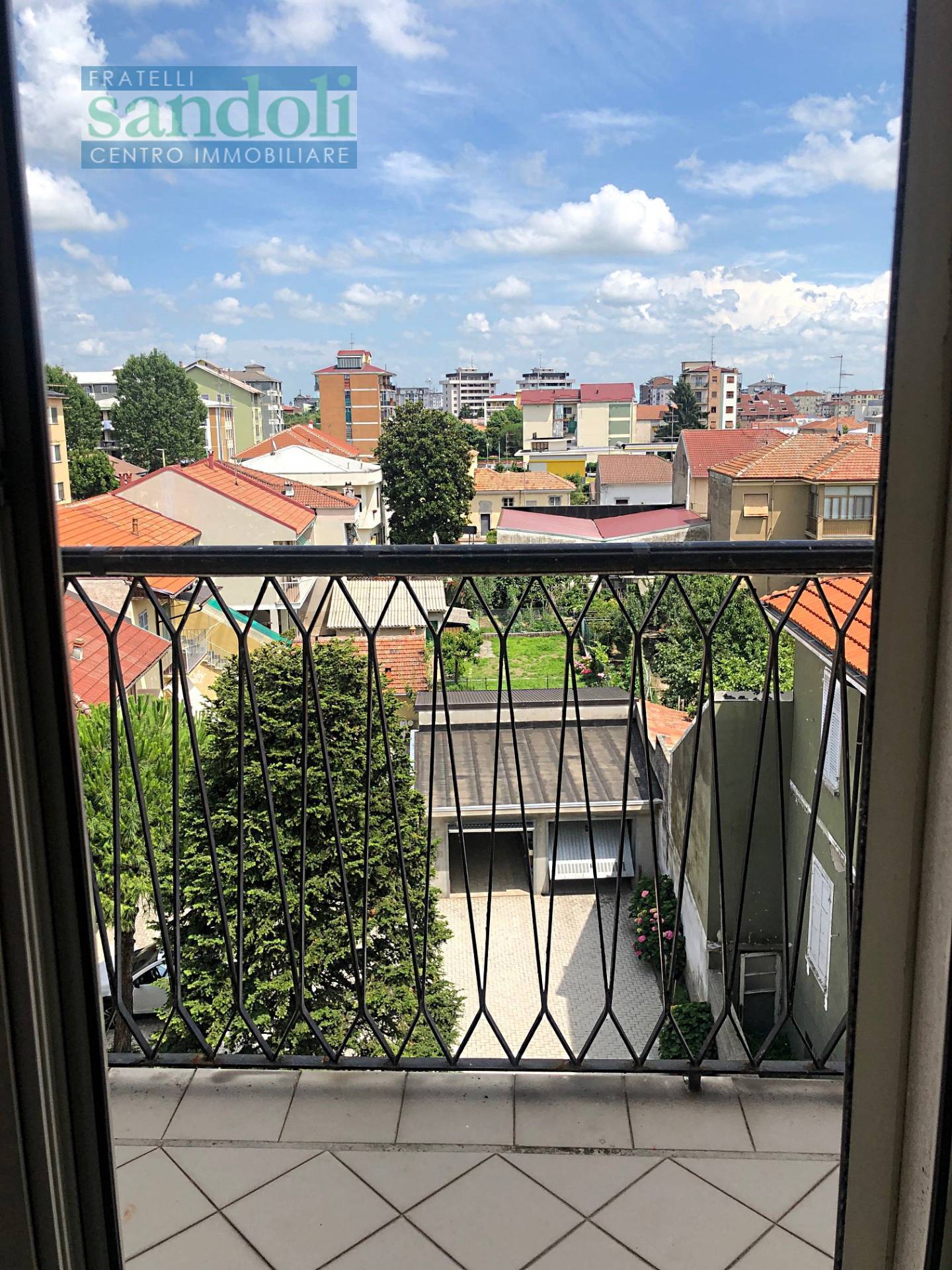 Appartamento in vendita a Vercelli, Porta Torino