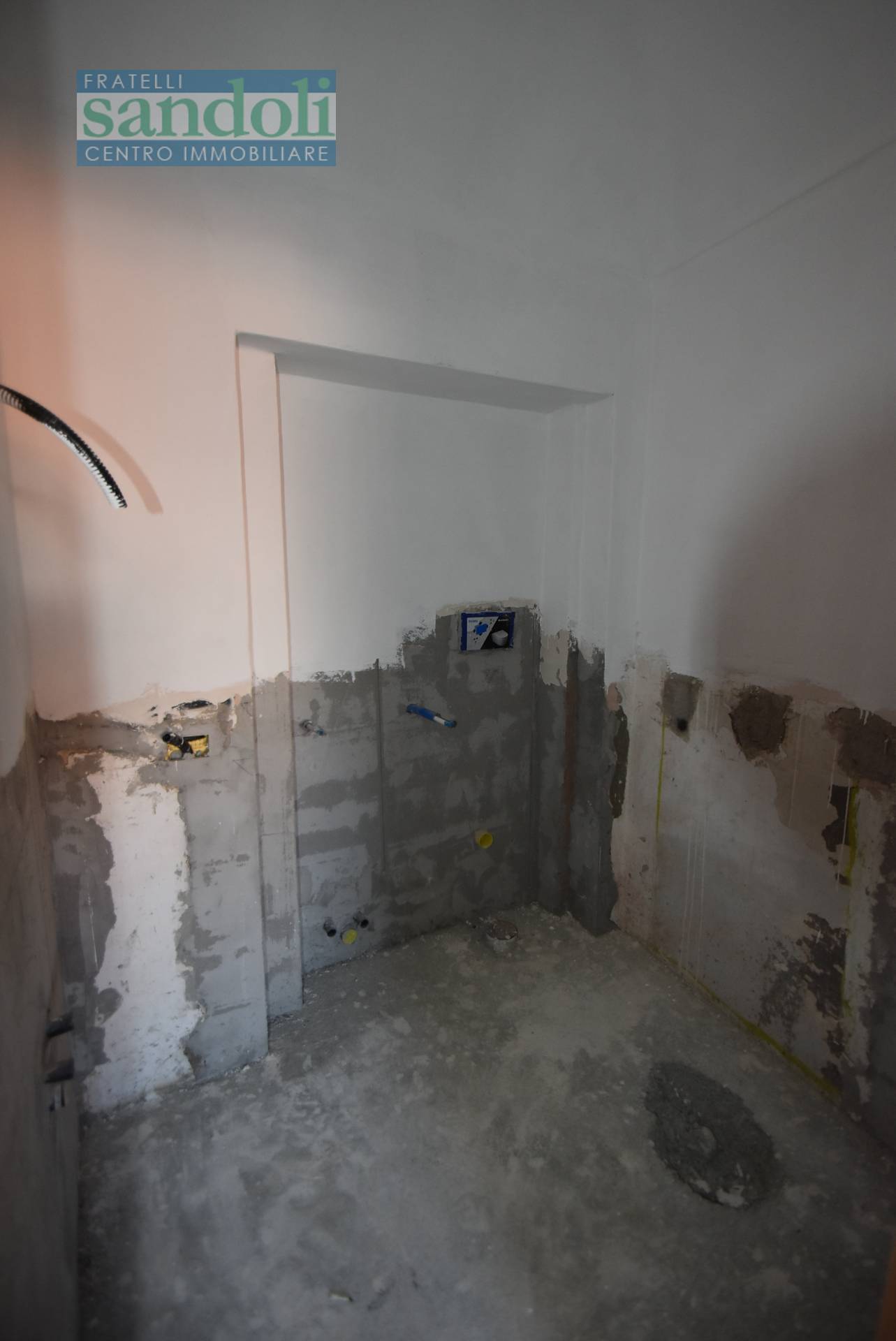 Appartamento in vendita a Vercelli, Centro