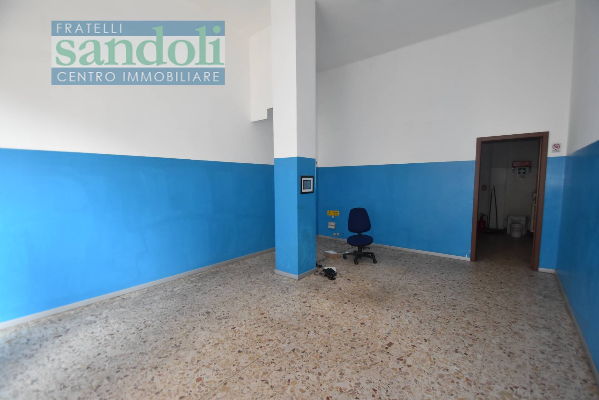 Negozio-Ufficio in vendita a Vercelli, Porta Milano