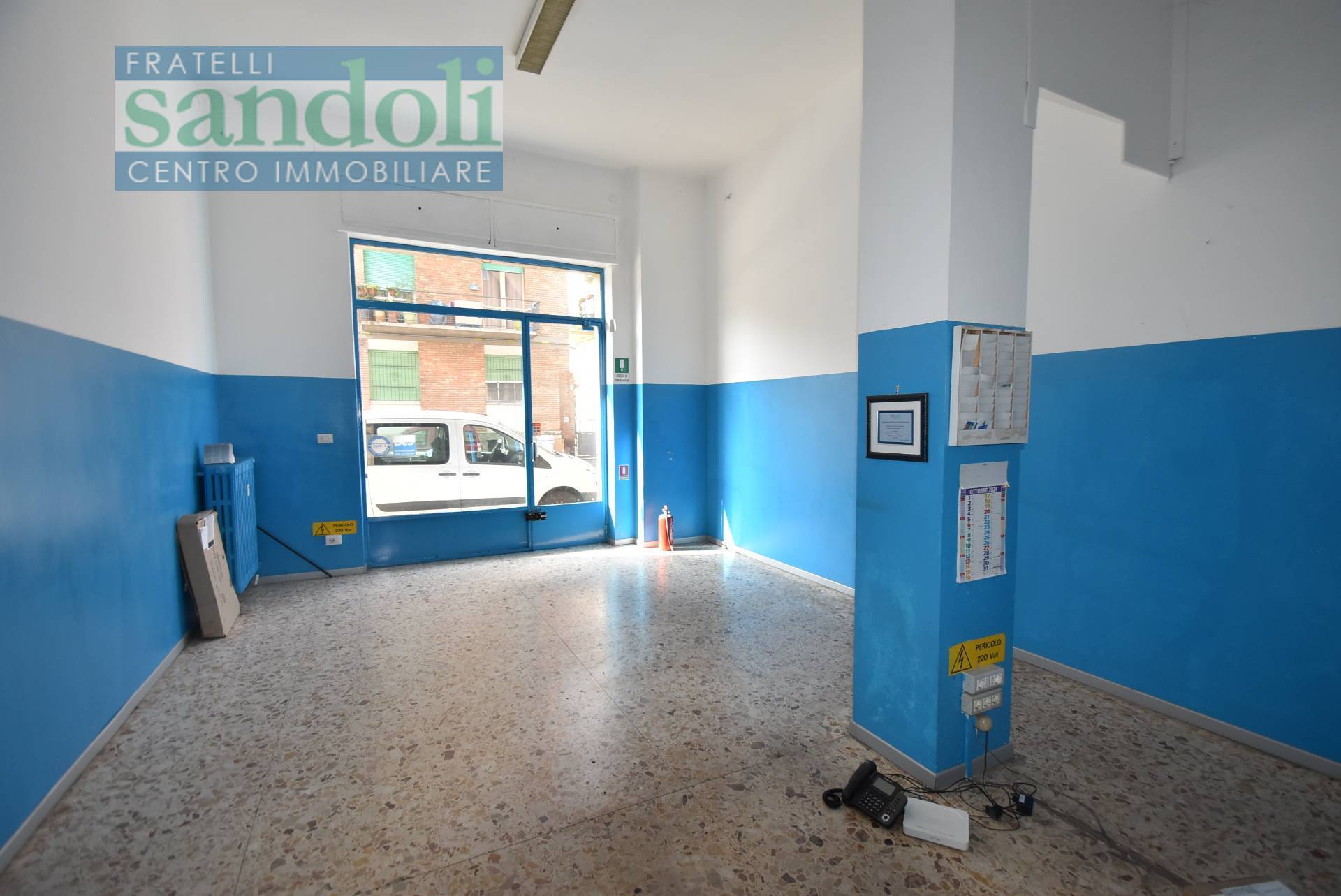 Negozio-Ufficio in vendita a Vercelli, Porta Milano