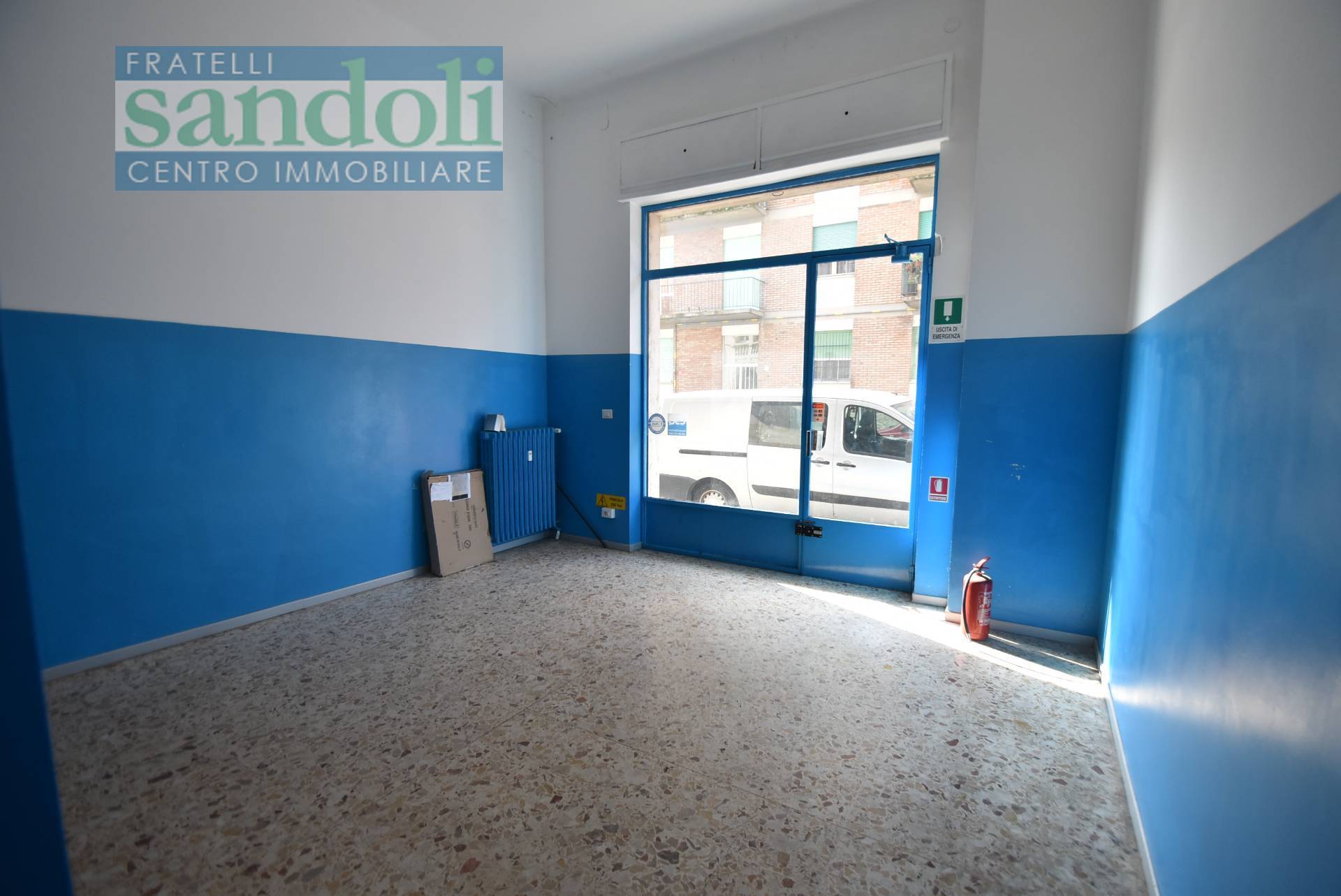 Negozio-Ufficio in vendita a Vercelli, Porta Milano