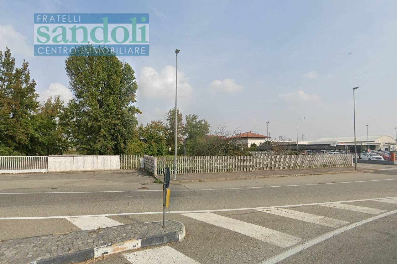 Capannone in vendita a Caresanablot, Paesi