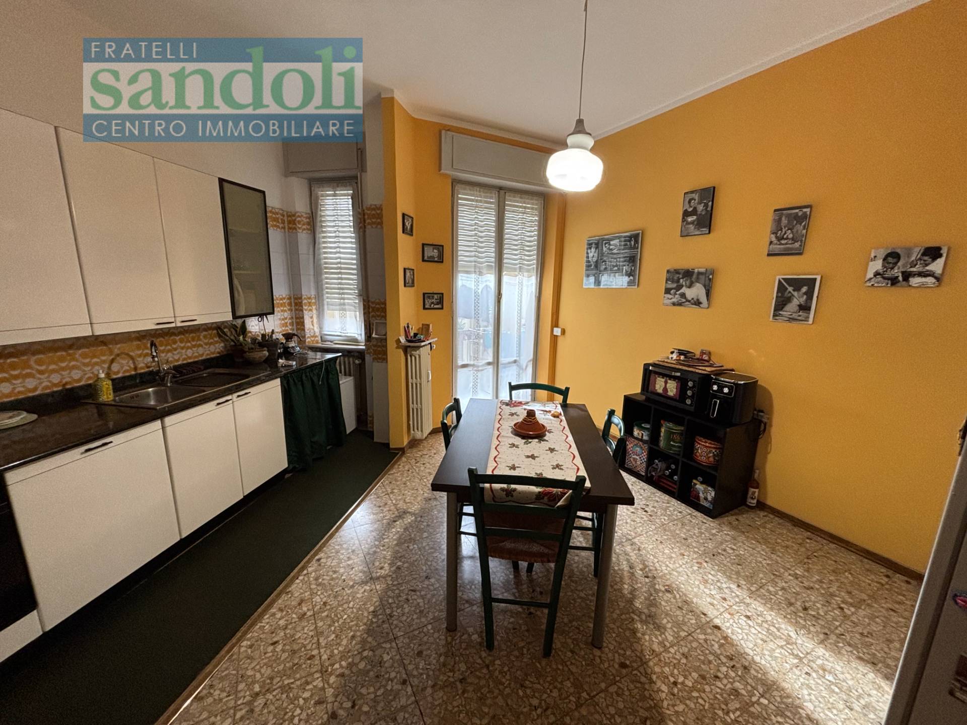 Appartamento in vendita a Vercelli, Centro