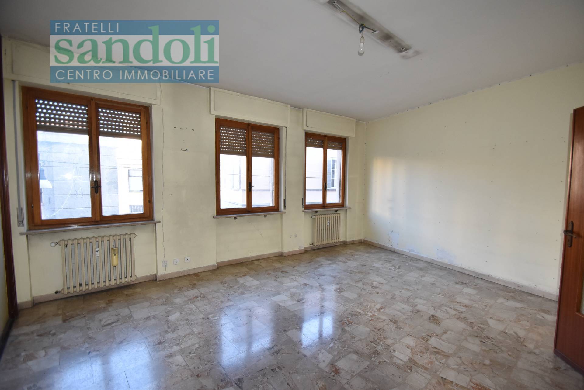 Appartamento in vendita a Vercelli, Centro