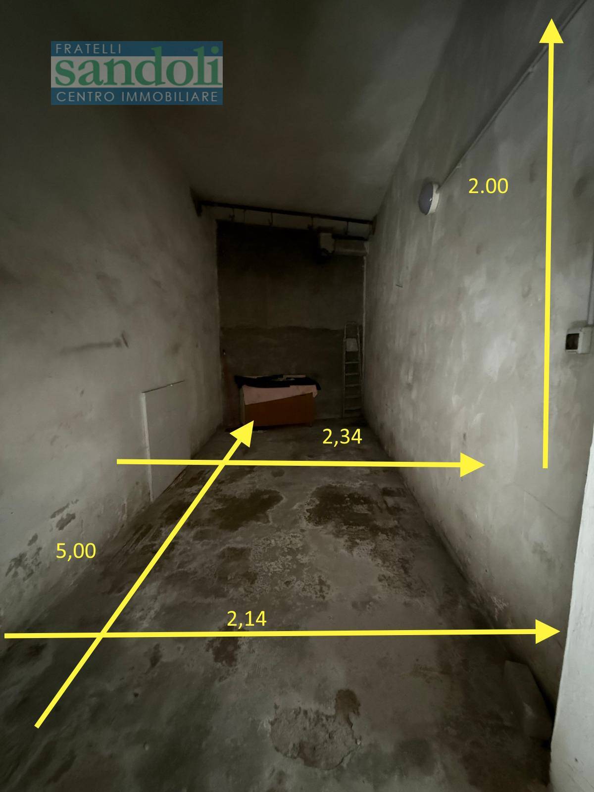 Box in affitto a Vercelli, Semicentro