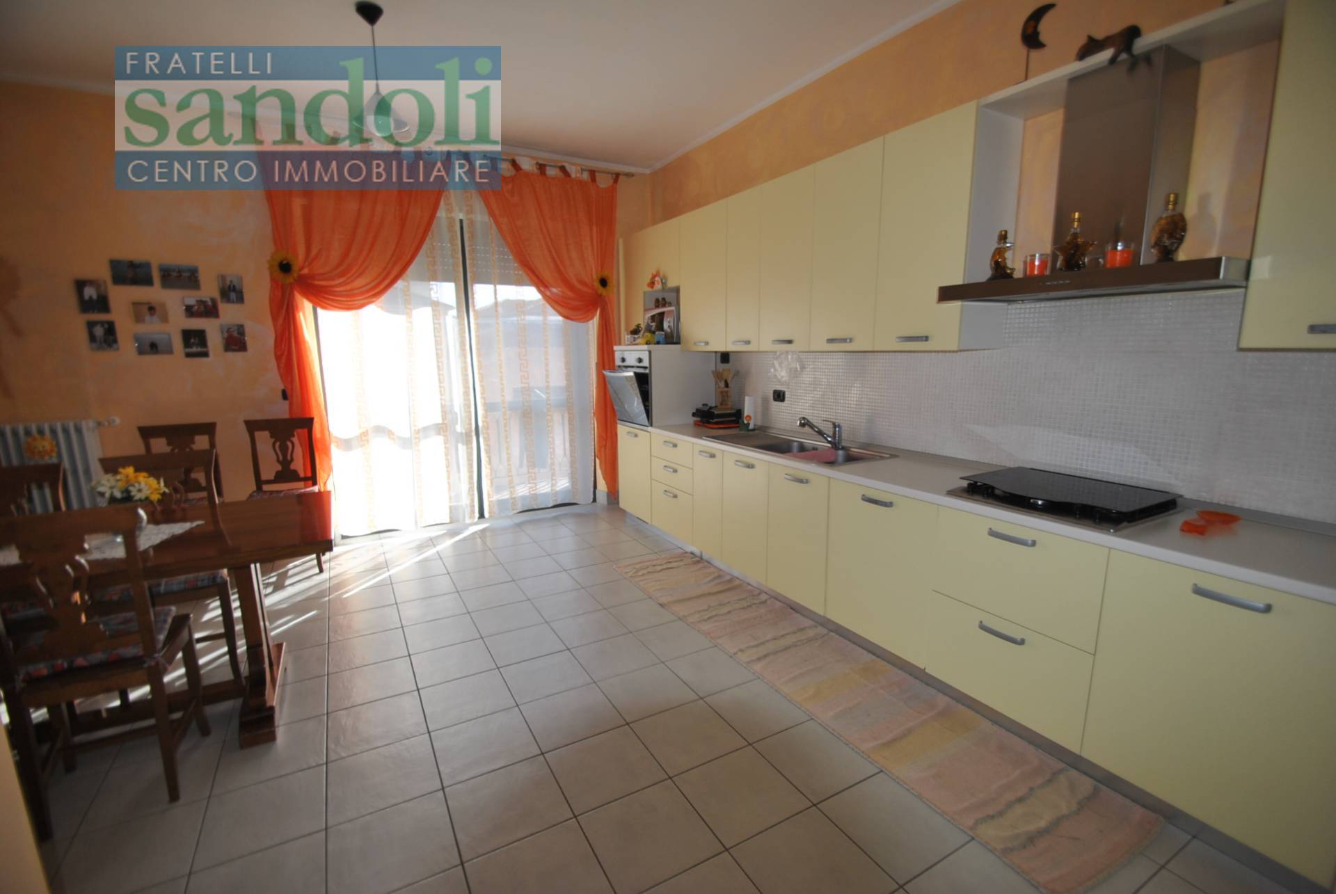 Indipendente in vendita a Vercelli, Porta Torino