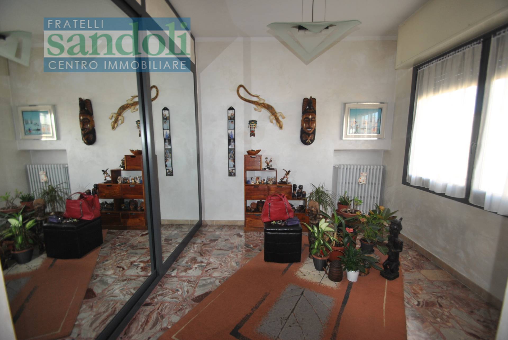 Indipendente in vendita a Vercelli, Porta Torino