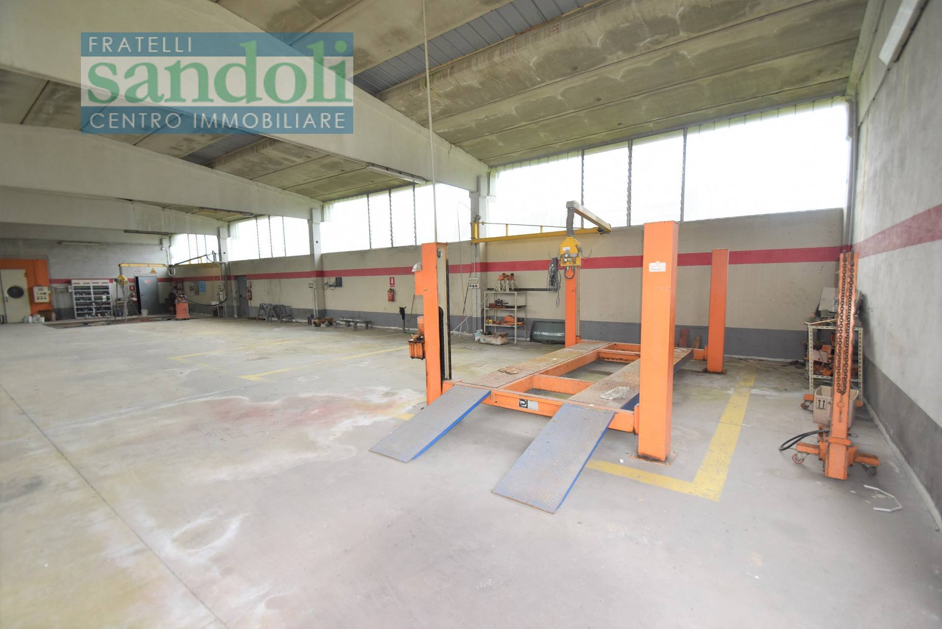 Capannone in vendita a Olcenengo, Paesi