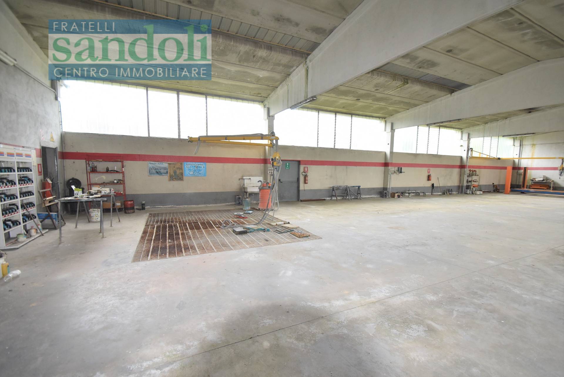 Capannone in vendita a Olcenengo, Paesi