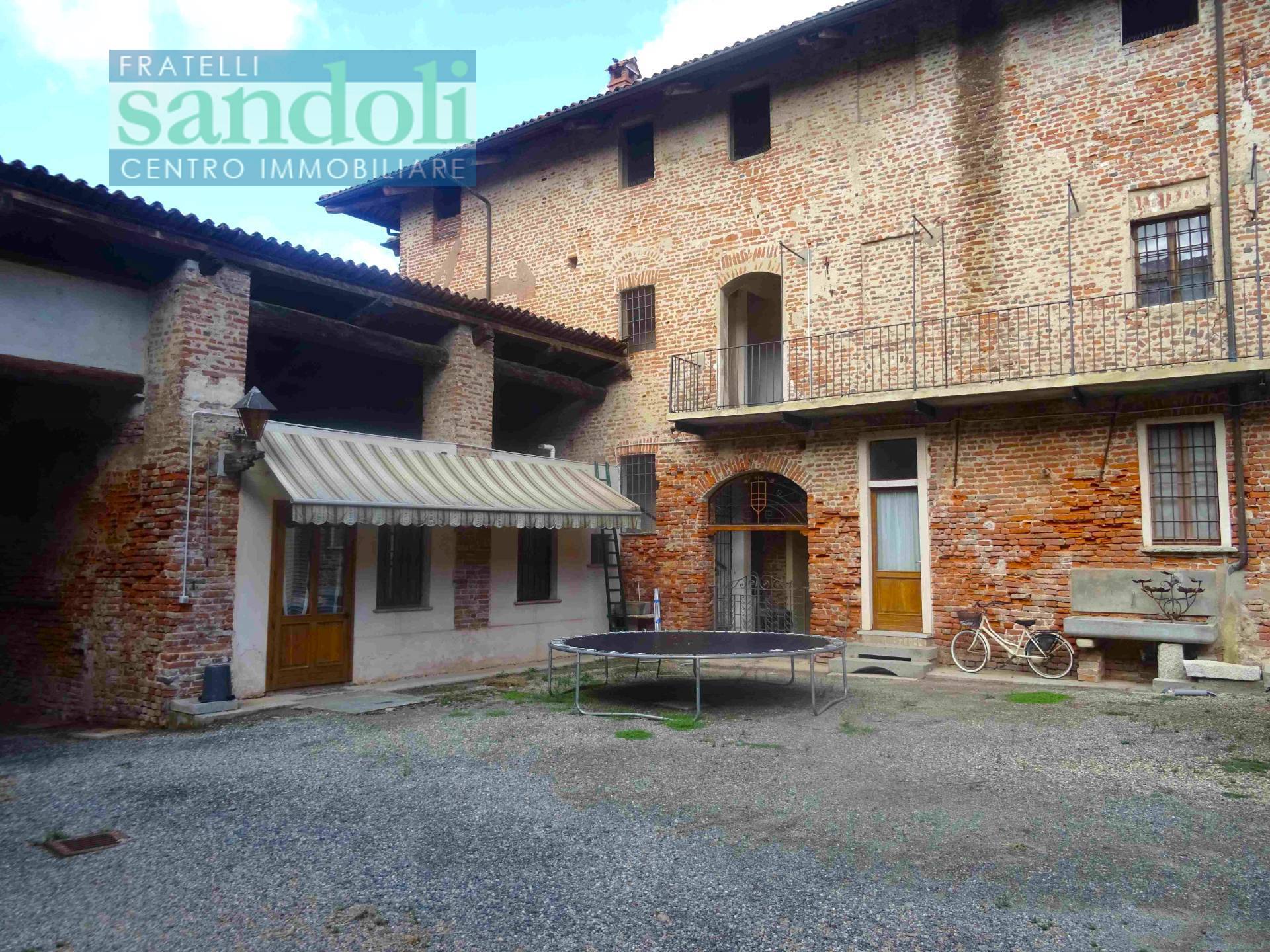 Castello in vendita a Casanova Elvo