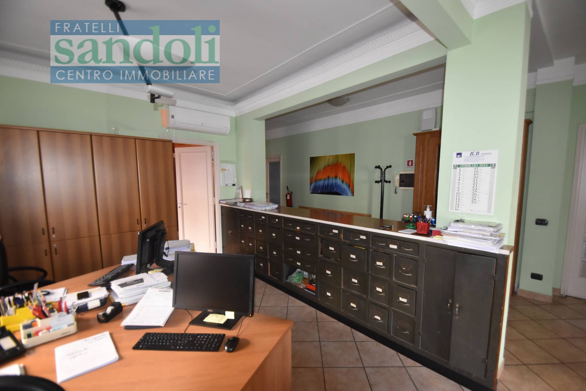 Ufficio in vendita a Vercelli, Centro