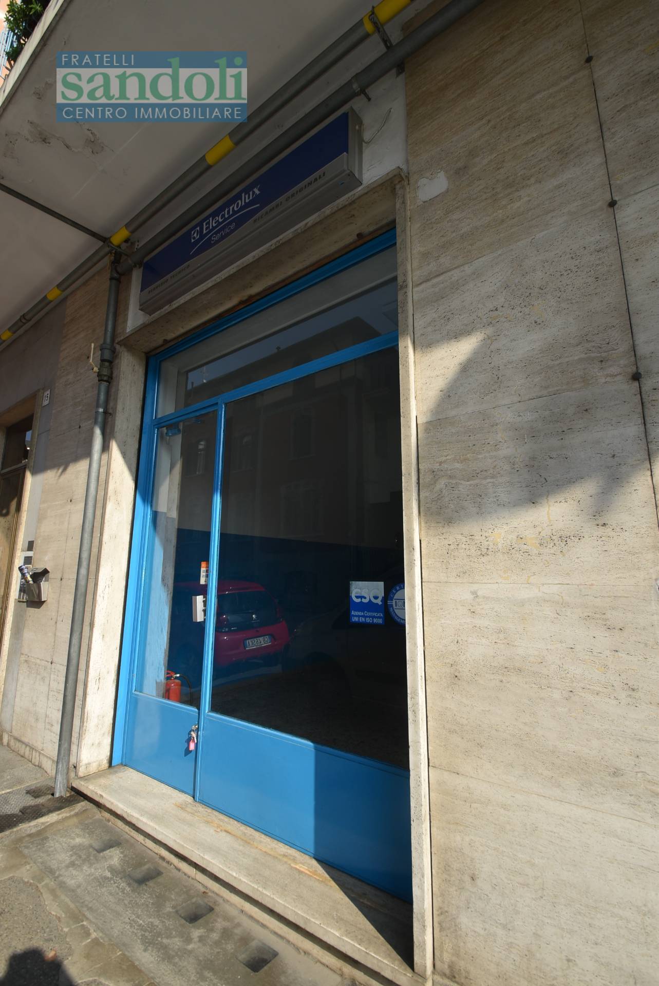 Negozio-Ufficio in vendita a Vercelli, Porta Milano