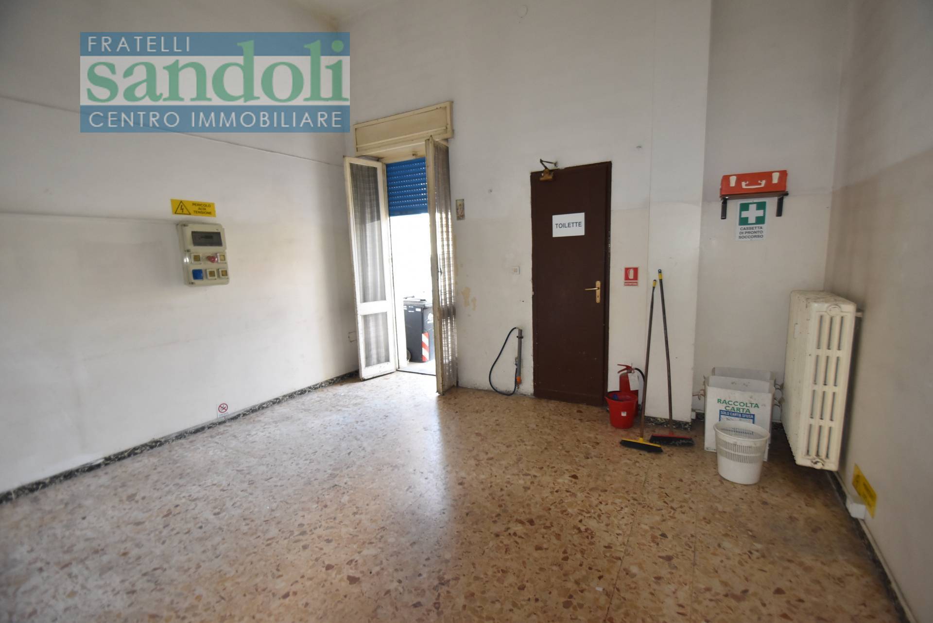 Negozio-Ufficio in vendita a Vercelli, Porta Milano