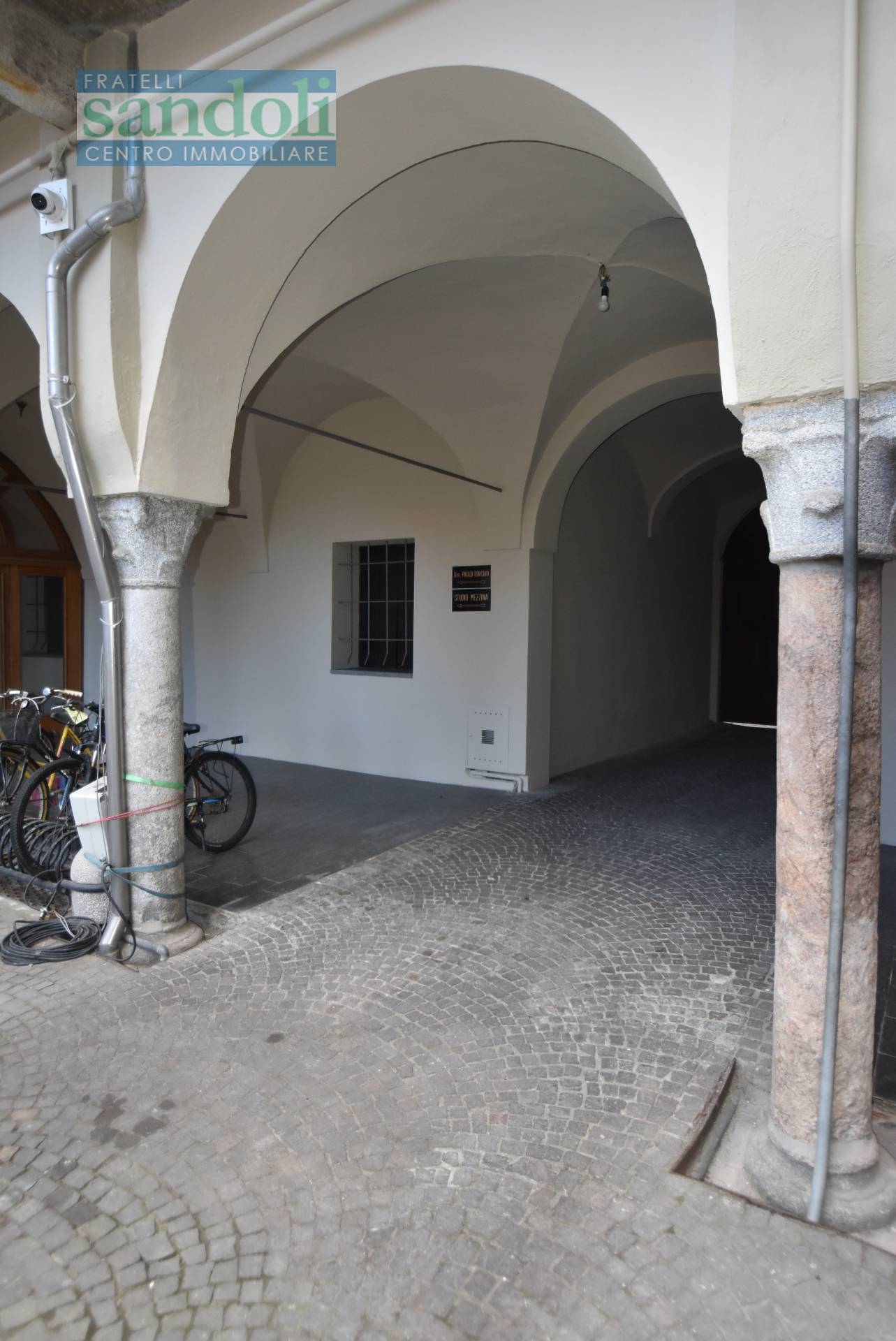 Ufficio in vendita a Vercelli, Centro