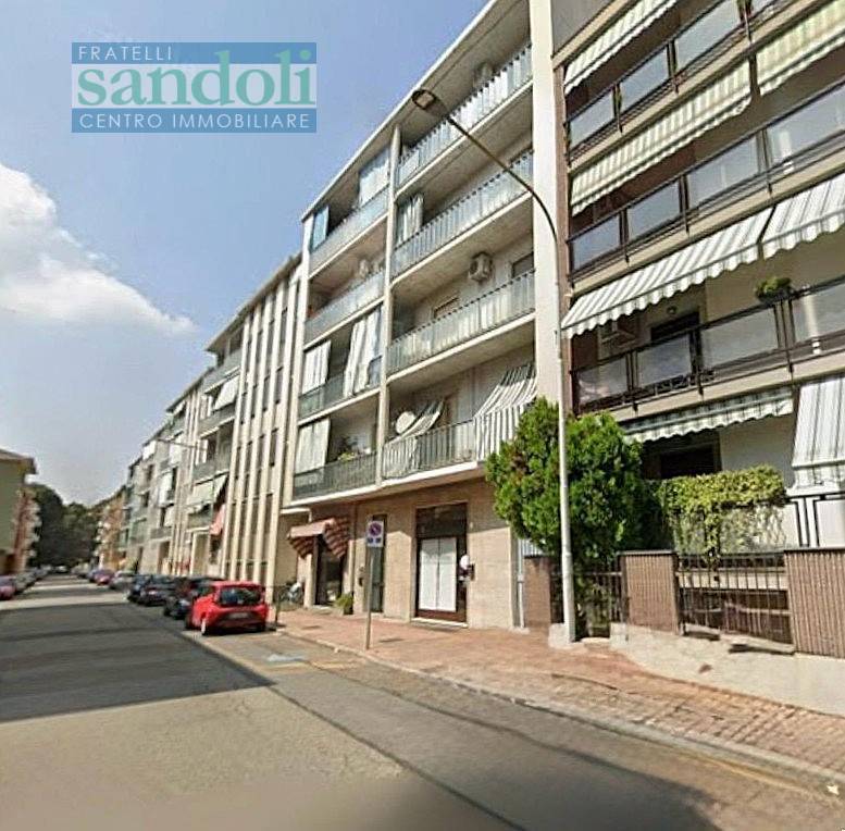 Appartamento in affitto a Vercelli, Viale Rimembranza