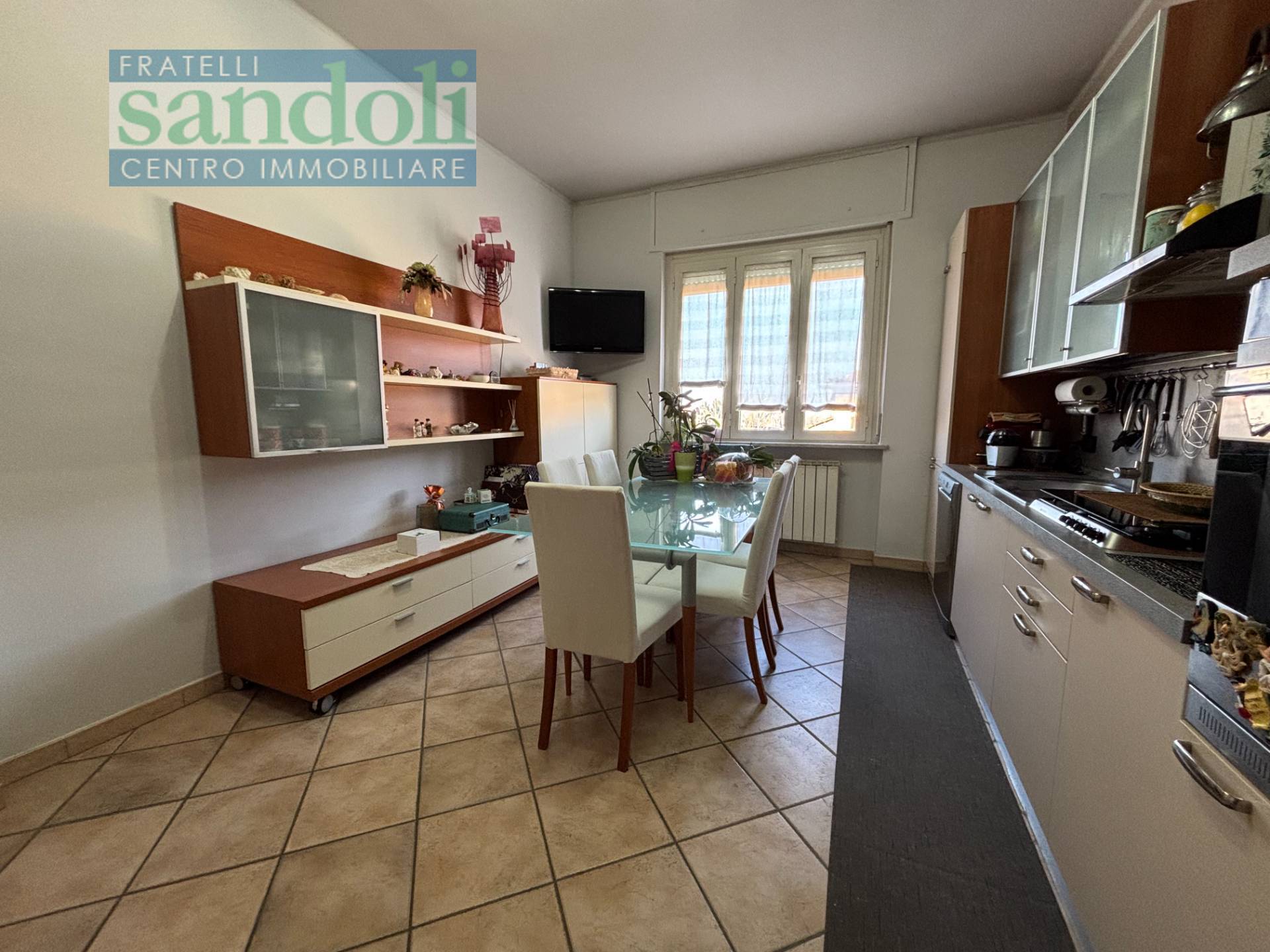 Appartamento in vendita a Vercelli, Periferia